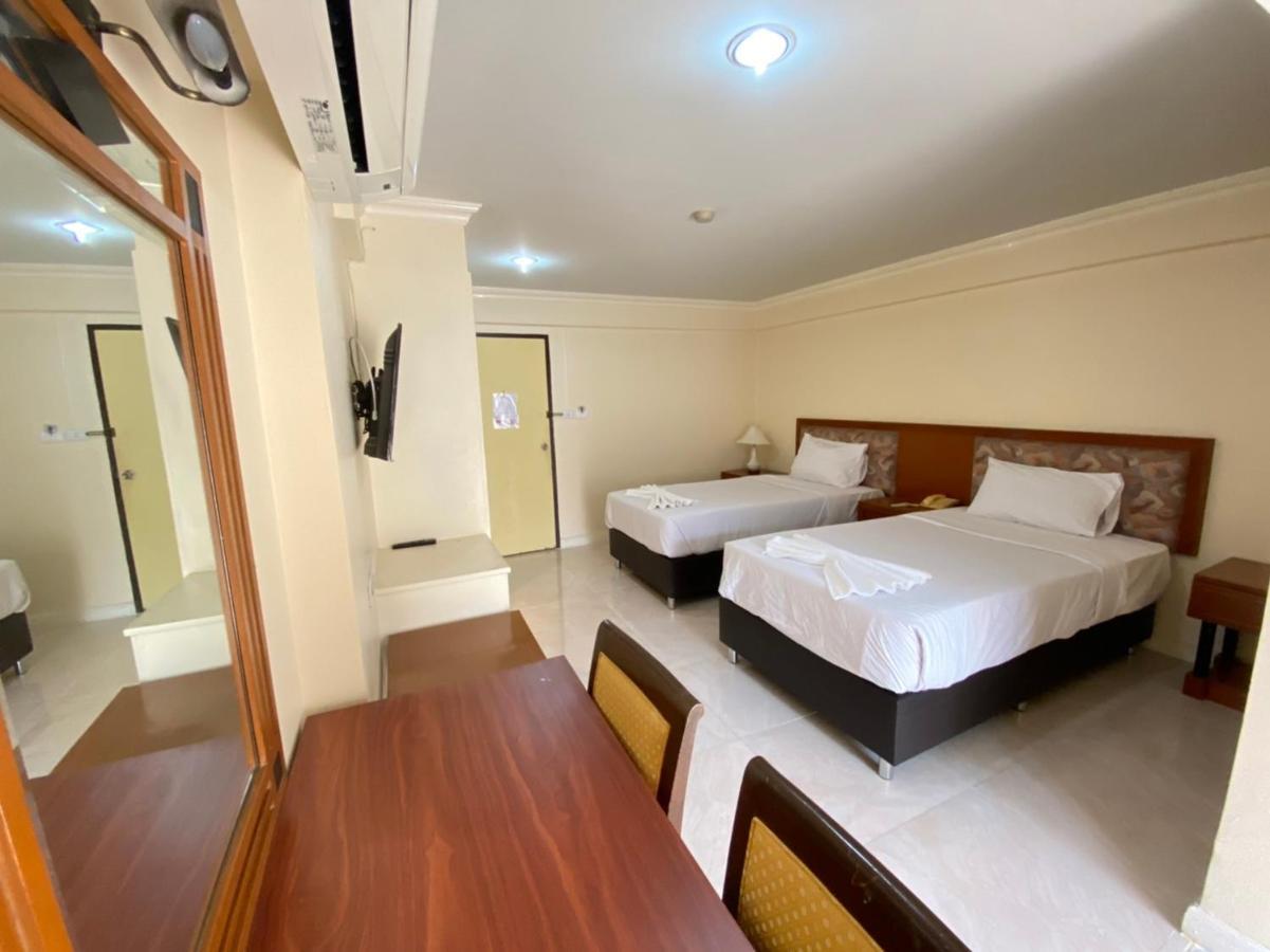 Jumbotel Hotel Bangkok Luaran gambar